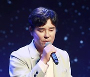 [단독]임창정 코로나19 확진..컴백 활동 적신호 "건강 최우선"