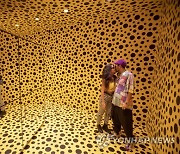 Israel Yayoi Kusama