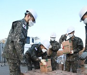 軍 비축 요소수 210톤 민간 공급 시작.."한시적 대여"