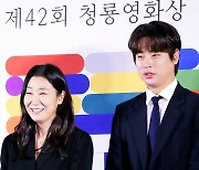 라미란, 박정민 '청룡의 얼굴' [EM포토]