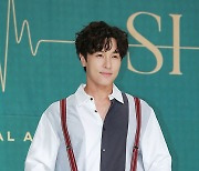 '이수 응원 논란' 김동완, 선착순 모아 팬들에 사과한다 [종합]