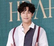 '성매매 이수 응원' 김동완 "팬들 만나 직접 사과하고 싶어"