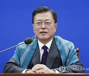 문대통령 "자유무역으로 공급망 안정..경제공동체 돼야"(종합)