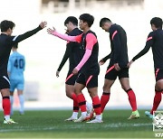 U-23 대표팀, 대구에 3-2 역전승..황선홍 "최상의 소집 명단 구성할 것"