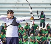 리우 금메달리스트 이승윤, 아시아선수권 3관왕 올라