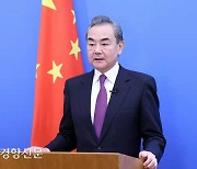 중국 외교수장 "대만독립 저지 조치 단호할수록 평화통일 희망 커져"
