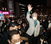 明, 黨 지적에 '외연 확장용 선 긋기' 관측.."쇄신 다짐 차원"