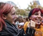 FRANCE WOMEN PROTEST