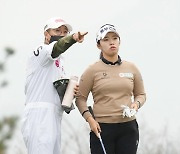 [포토]김수지 '골략을 상의한다'