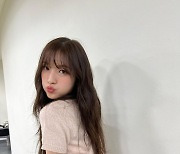 오마이걸 아린, 한 줌 개미허리 완벽 몸매 자랑 [인스타]