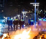 "재봉쇄 못참아"..유럽·호주 '방역 고삐' 맞서 격렬 시위