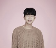 임영웅 '별빛 같은 나의 사랑아' MV 유튜브 TOP 100 차트 2위 등극