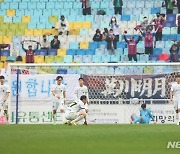 울산, 제주 3-1 격파..선두 전북과 승점 나란히 70(종합)