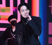 [TEN 포토] SF9 주호 '부상투혼'