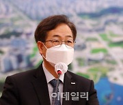HUG 사장 "고분양가 심사제 개선 후 신청 쇄도..공급효과 기대"