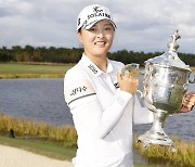 LPGA 대역전 '고진영 쇼' 펼쳤다..'올해의 선수' 두 번째 수상