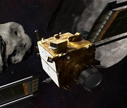 나사, 소행성 충돌용 무인우주선 오늘 발사..유튜브 생중계