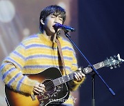 이승윤 '가을을 적시는 보이스'[★포토]