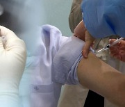의협, 국민들에게 '코로나19 백신 부스터샷' 권고
