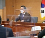 김 총리 "수도권 의료대응 여력 거의 소진된 상황"