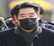 최윤길 전 성남시의회 의장 피의자 신분 소환 조사