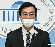"부정채용 '2심 유죄' 김성태가 윤석열의 공정이냐"..與 총공세