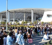 방탄소년단 美 콘서트 서막..LA는 축제 분위기 [BTS LA 현장]