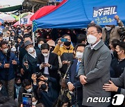 광주 찾은 이재명 "여전히 학살의 역사는 계속"