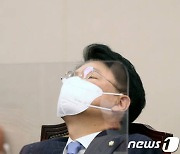 "장제원, 문고리 3인방·장순실"vs"명예훼손 멈추라" 설전