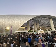 LA서 2년 만에 방탄소년단 대면 콘서트