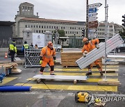 '오미크론' 출현에 각료회의 전격 연기한 WTO