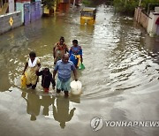 INDIA WEATHER FLOODING