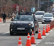 주행하는 오세훈 시장 탑승 자율주행차