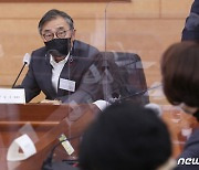 발언하는 문길주 미세먼지특별대책위원장