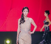 [bnt포토] 양쥐언니 양지혜 '선녀의 발걸음'(크리스탈 패션쇼)