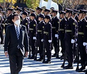 日 기시다 "적 기지 공격 능력 배제 않고 방위력 강화 검토"