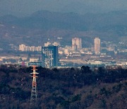 '방역 비상' 北, 국경 개방 물 건너가나