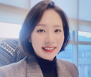 이재명, '30대 워킹맘' 군사전략가 영입..선대위 1호 외부인재