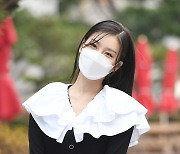 스테파니 '수줍은 소녀처럼'[포토엔HD]