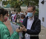 Virus Outbreak Hong Kong