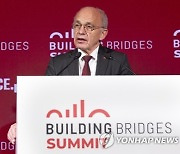 SWITZERLAND BUILDING BRIDGES SUMMIT