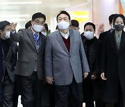 윤석열 "청주공항, 지역 거점공항으로 발전"