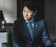 김수로·정우성·고경표 '돌파감염'..문화계도 '위드 코로나' 비상