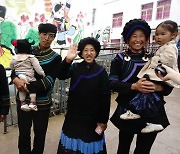 중국 "2035년 푸퉁화 사용 전면화"..소수민족, 홍콩·마카오에 교육 확대