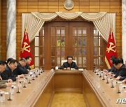 북한, 연말 전원회의 또 개최..마지막까지 '조이기'