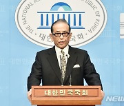 '연예인 1호' 국회의원 홍성우씨 별세..향년 80세