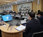 경남지사 권한대행 "오미크론 대응 철저 방역·접종 독려" 주문