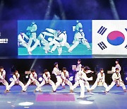 '의정부 태권도시범단' 푸른별콘서트서 성공적인 첫 공연
