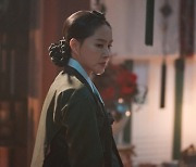 '옷소매 붉은 끝동' 이세영VS박지영, 궁녀들의 은밀한 독대 포착