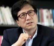 文, 임기말 '측근' 김인회 감사위원 임명..8명 차관급도 교체